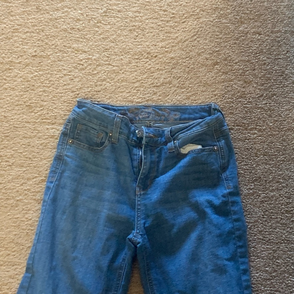. - Picture 2 of 2